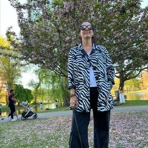 Meet your Posher, Carla